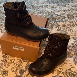 Sperry 7W rain/duck boots quilted